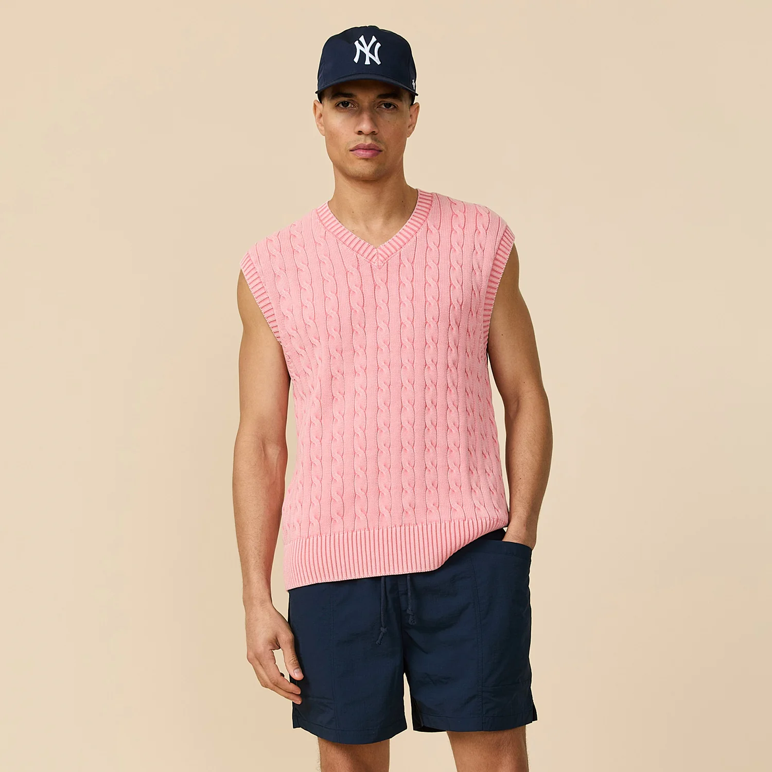 Men's Acid Washed Cotton Cableknit Sweater Vest Pink - Image 2