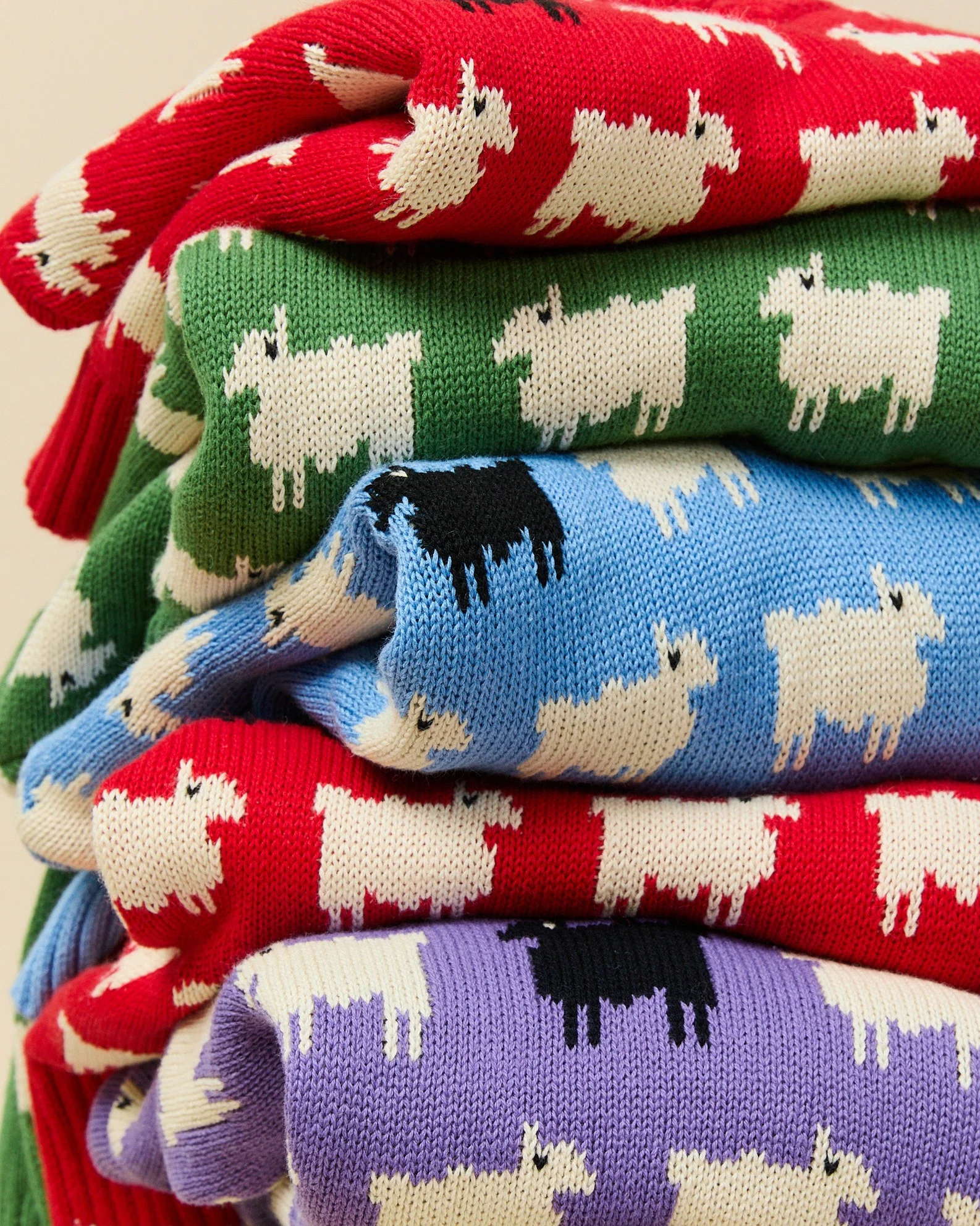Warm & Wonderful Women's "Diana Edition" Cotton Linen V-Neck Sheep Sweater Green - Image 5