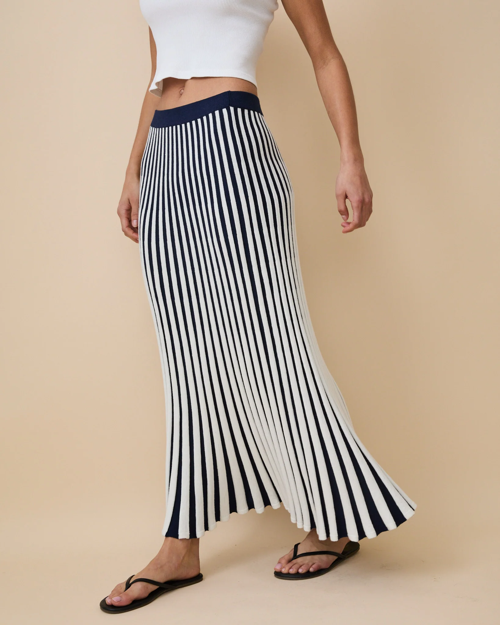 Women's Cotton Knit Pleated Skirt Blue White Stripe - Image 2