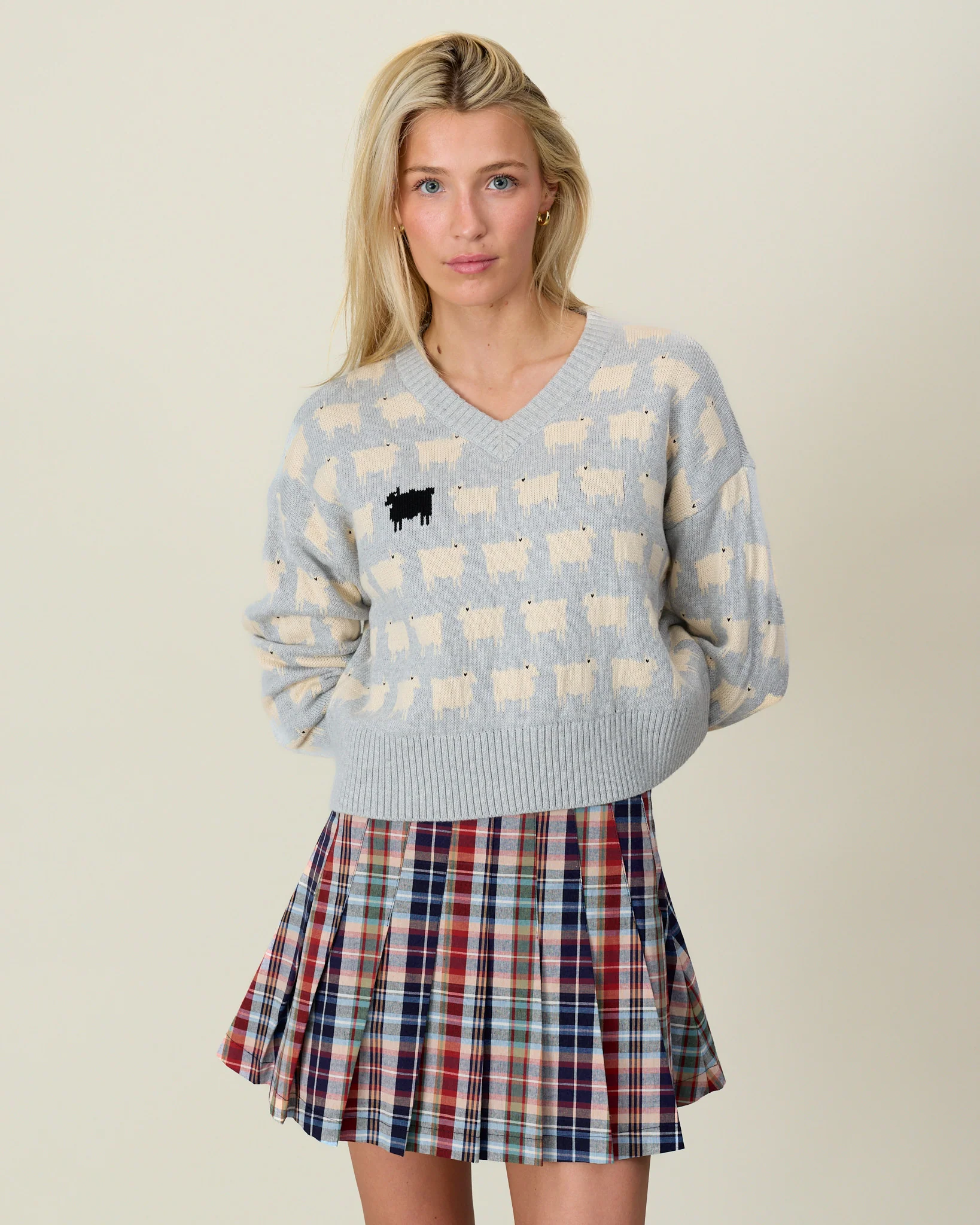 Warm & Wonderful Cotton Linen V-Neck Sheep Sweater Heather Gray - Image 5