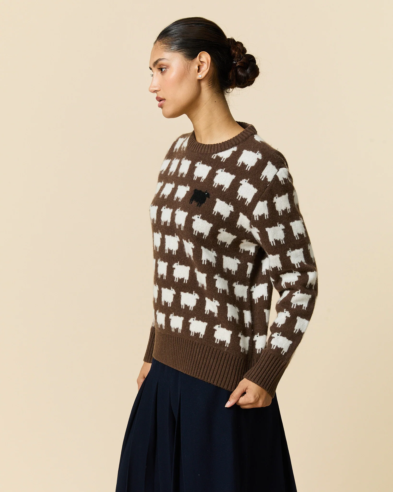Women's Oversized Wool Sheep Sweater Brown - Image 5